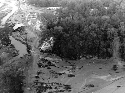 Kelly Barnes Dam - 1977